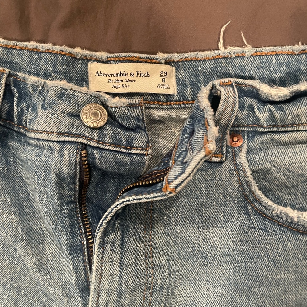 Abercrombie high rise mom shorts